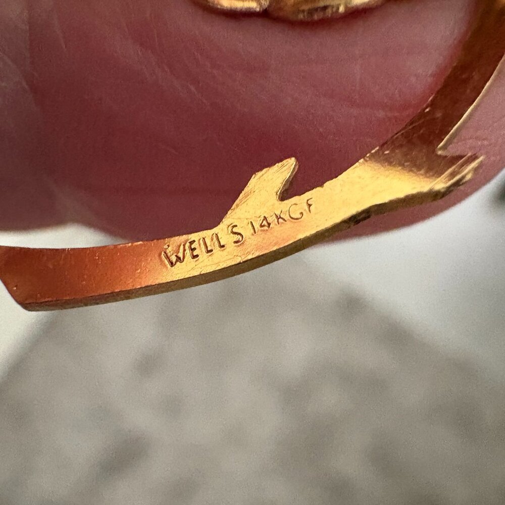 Two Vintage Leaf Brooches Wells 14KGF and Unmarked - Picture 3 of 5